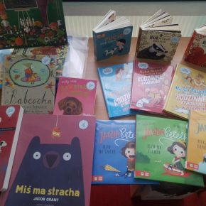 Są już książki z akcji  Kinder Mleczna Kanapka Przerwa na Wspólne Czytanie